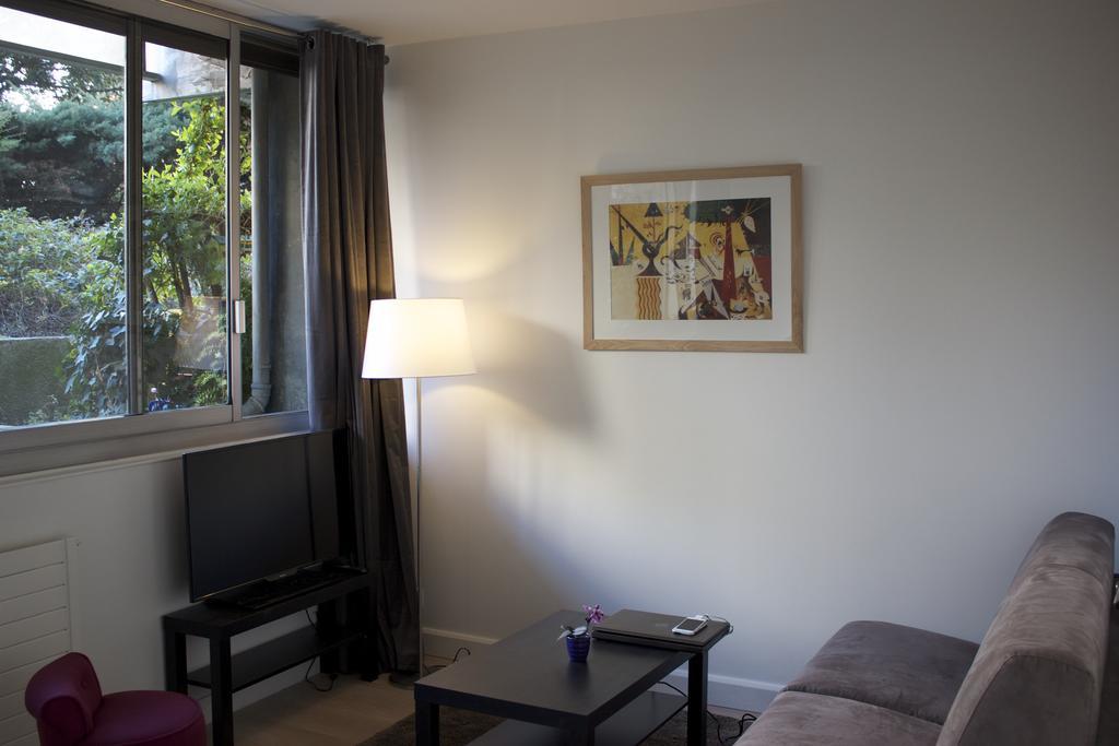 Tour Eiffel Grenelle Daire Paris Dış mekan fotoğraf